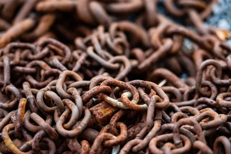 Dead Weight in Your Link Profile: Why Old Backlinks Are Quietly Undermining Your Search Authority